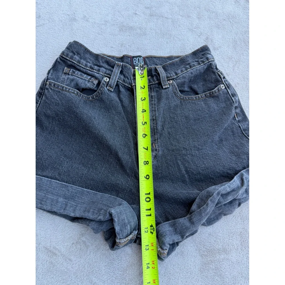 BDG Mom Shorts Women 27 Black High Rise Cuffed Denim Urban Outfitters